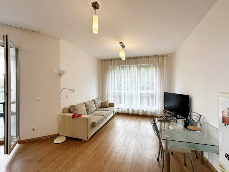 Apartament mobilat cu o cameră în complexul St. Georgi Palace