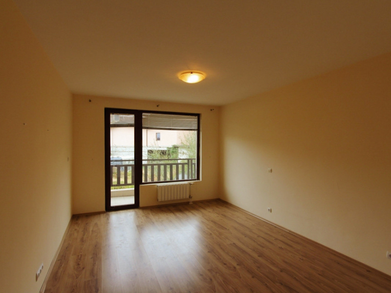 Apartament spațios cu două camere în Parklands