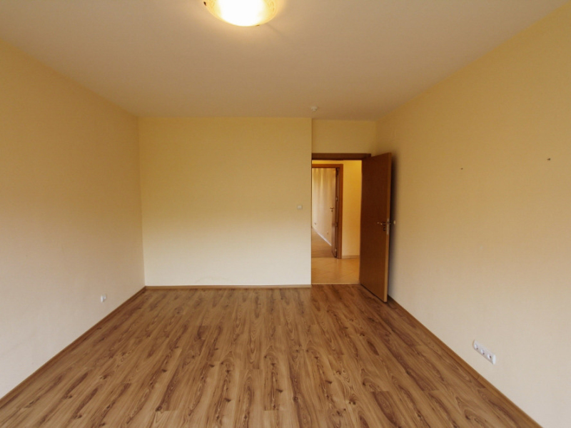 Apartament spațios cu două camere în Parklands