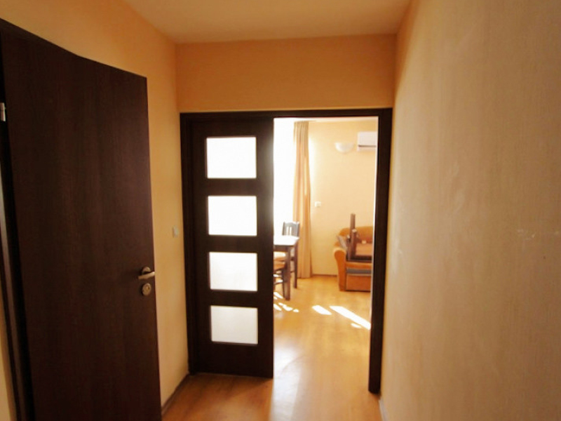 Apartament elegant cu o cameră în complexul Royal Park