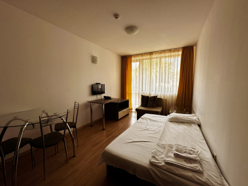 Apartament complet mobilat cu două camere în complexul Mountain Paradise