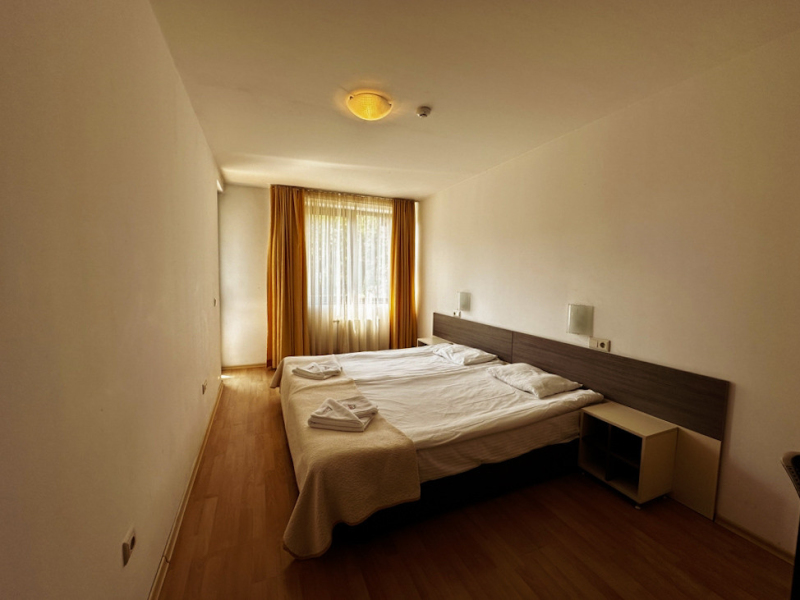 Apartament complet mobilat cu două camere în complexul Mountain Paradise