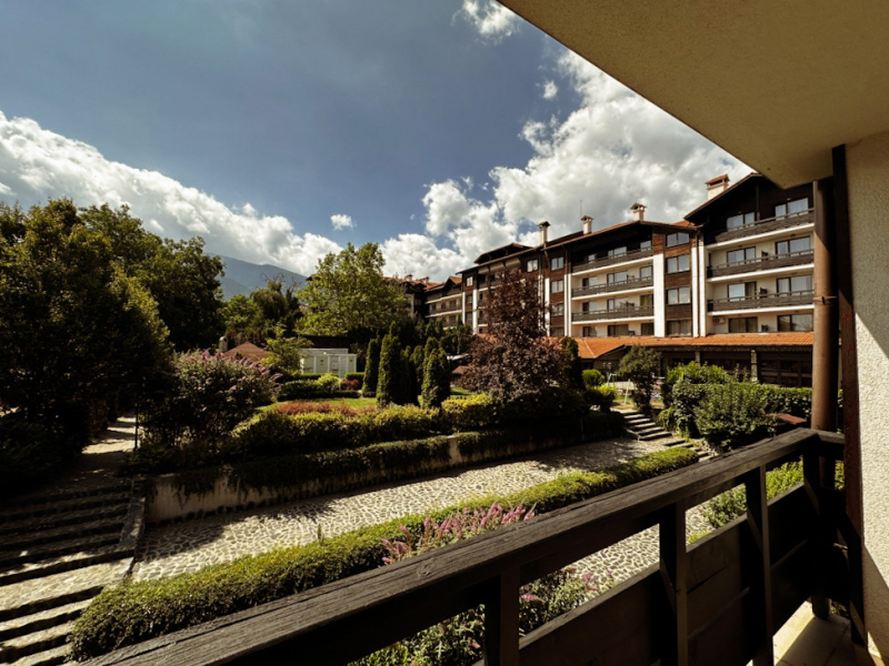 Apartament complet mobilat cu două camere în complexul Mountain Paradise