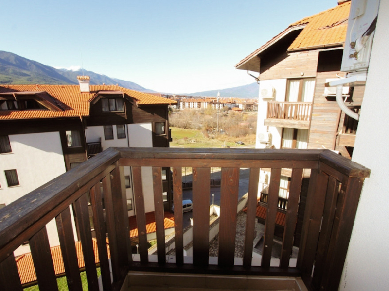 Apartament mobilat cu un dormitor în complexul Royal Park