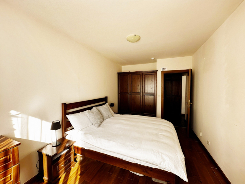Apartament complet mobilat cu o cameră în complexul de golf Pirin Golf & Country Club