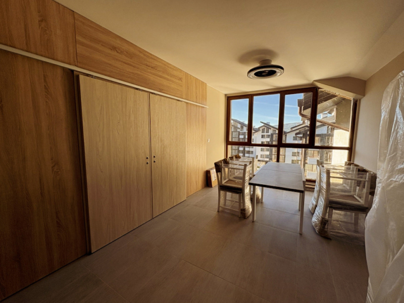 Apartament complet nou cu o cameră în complexul Silver Mountain – lângă clubul de golf Pirin