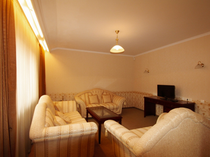 Duplex mobilat cu două dormitoare și două băi în complexul Downtown