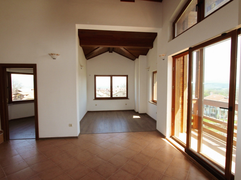 Duplex cu două camere cu vedere la munte într-o clădire nouă fără taxă de întreținere