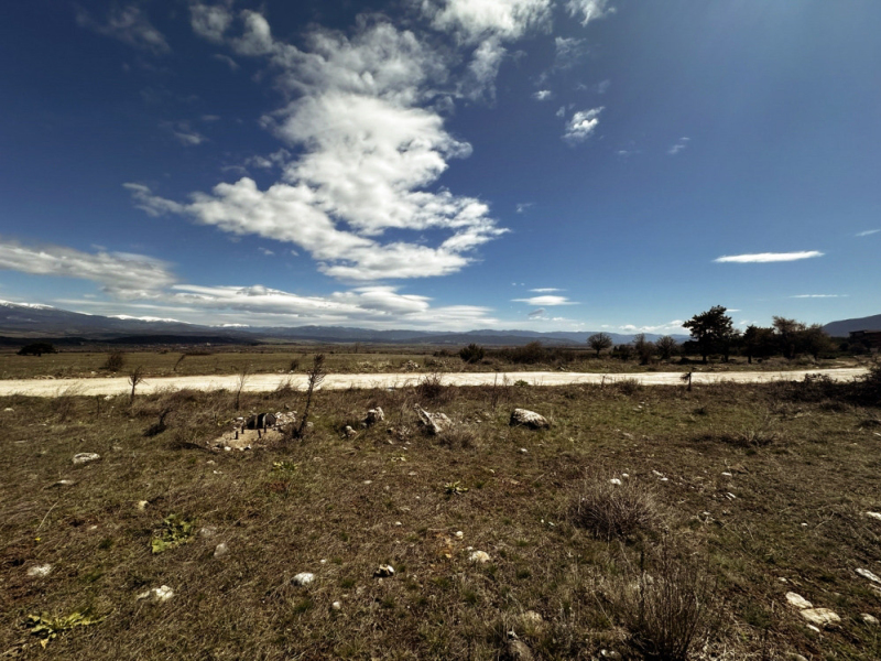 Teren cu vedere panoramică 360° – sub Pirin Golf