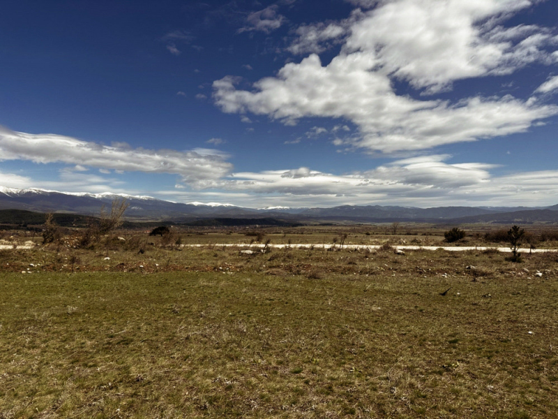 Teren cu vedere panoramică 360° – sub Pirin Golf