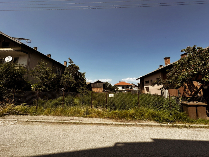 Teren reglementat pentru construcții într-o zonă liniștită a orașului vechi – Bansko