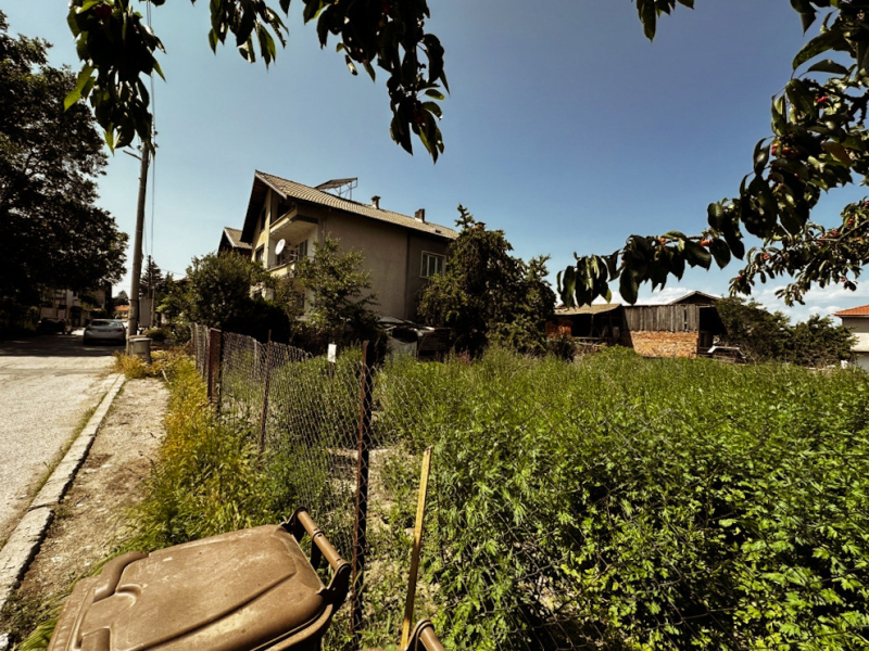 Teren reglementat pentru construcții într-o zonă liniștită a orașului vechi – Bansko