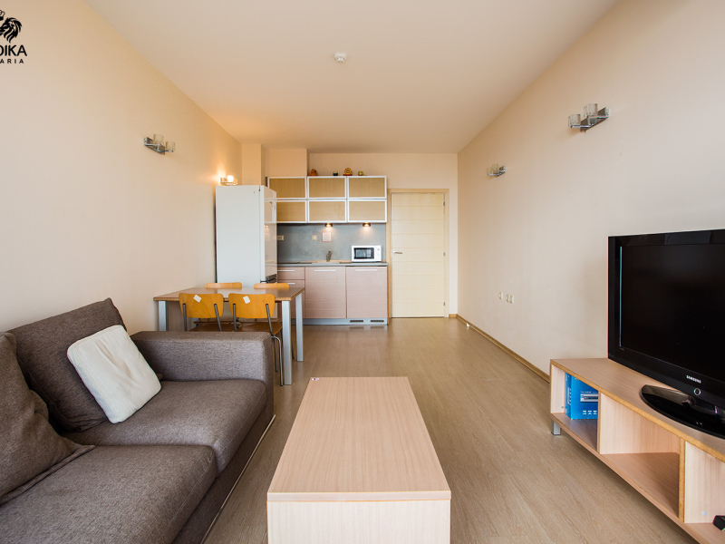 Apartament confortabil nr. 503 cu terasă și vedere la resort, Zlaté Piesky