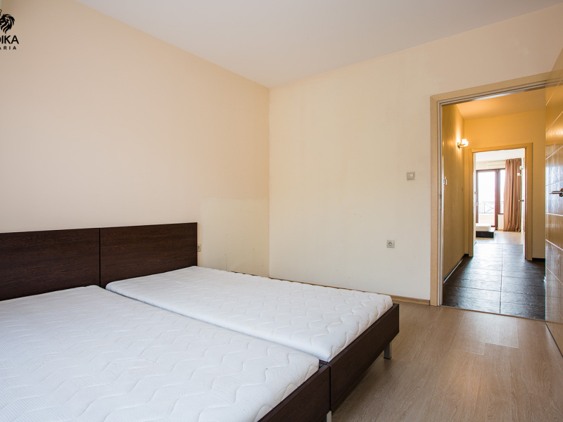 Apartament confortabil nr. 503 cu terasă și vedere la resort, Zlaté Piesky