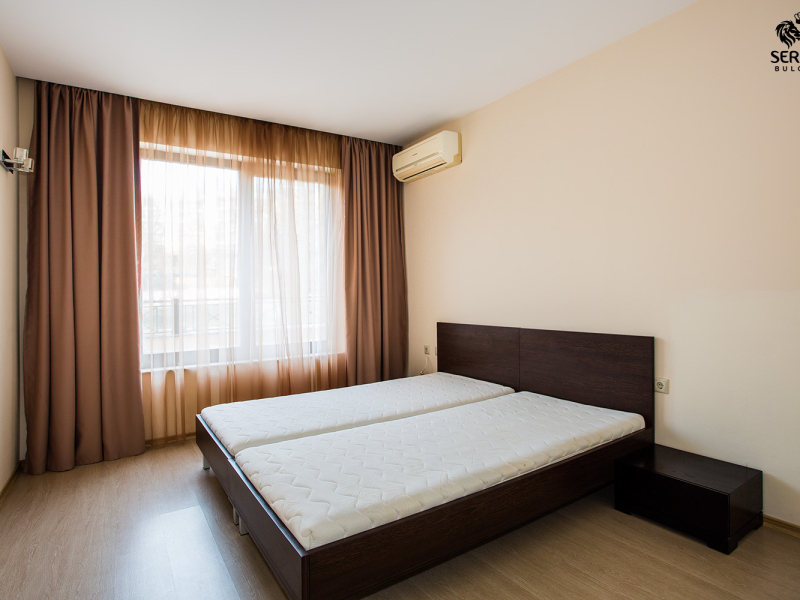 Apartament confortabil nr. 503 cu terasă și vedere la resort, Zlaté Piesky