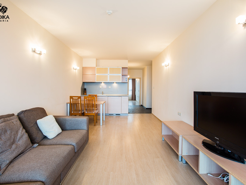 Apartament elegant nr. 312 cu terasă în resortul SIRENA – Nisipurile de Aur