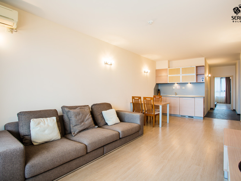 Apartament elegant nr. 312 cu terasă în resortul SIRENA – Nisipurile de Aur