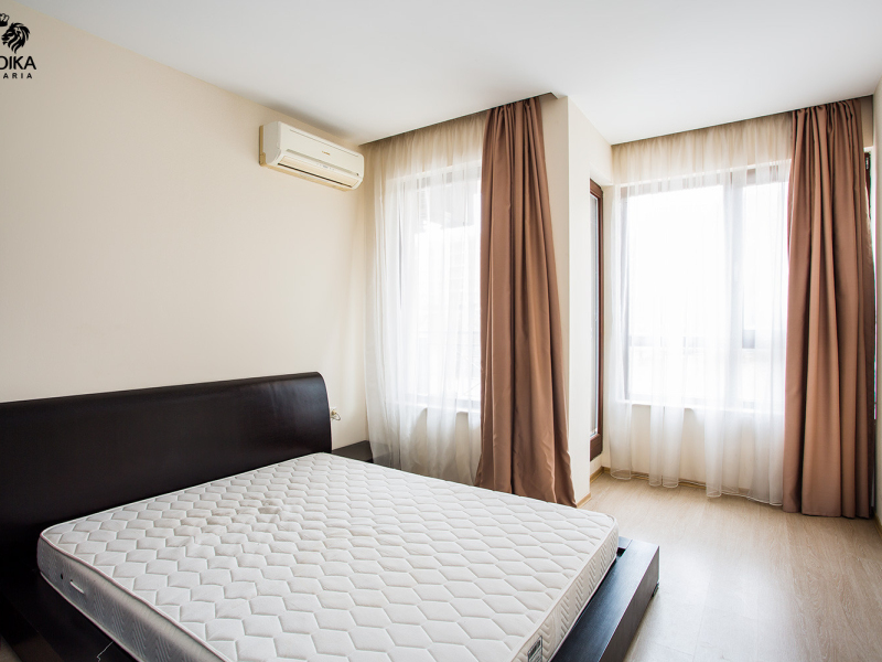 Apartament elegant nr. 312 cu terasă în resortul SIRENA – Nisipurile de Aur