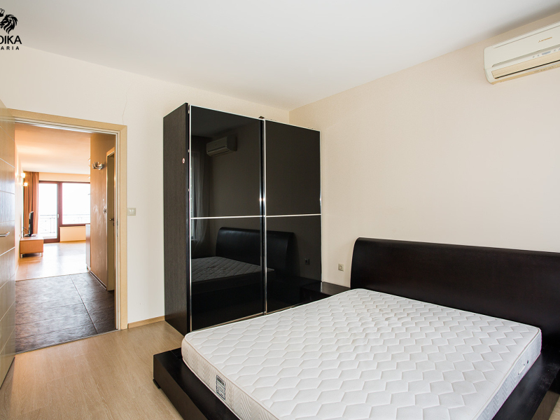 Apartament elegant nr. 312 cu terasă în resortul SIRENA – Nisipurile de Aur