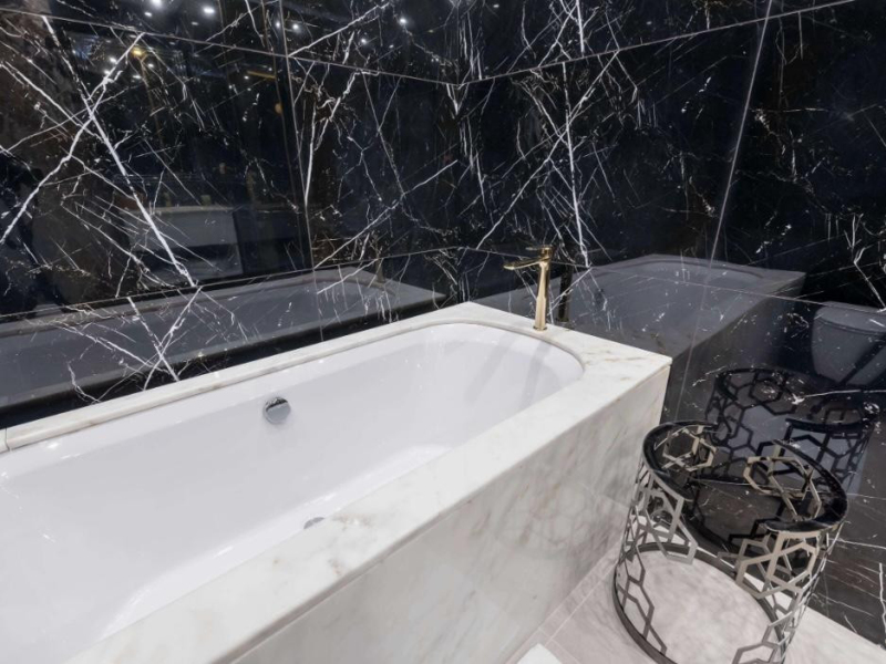 Apartament ultra-luxos chiar pe plajă – Sunny Day Residence