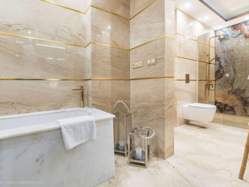 Apartament ultra-luxos chiar pe plajă – Sunny Day Residence