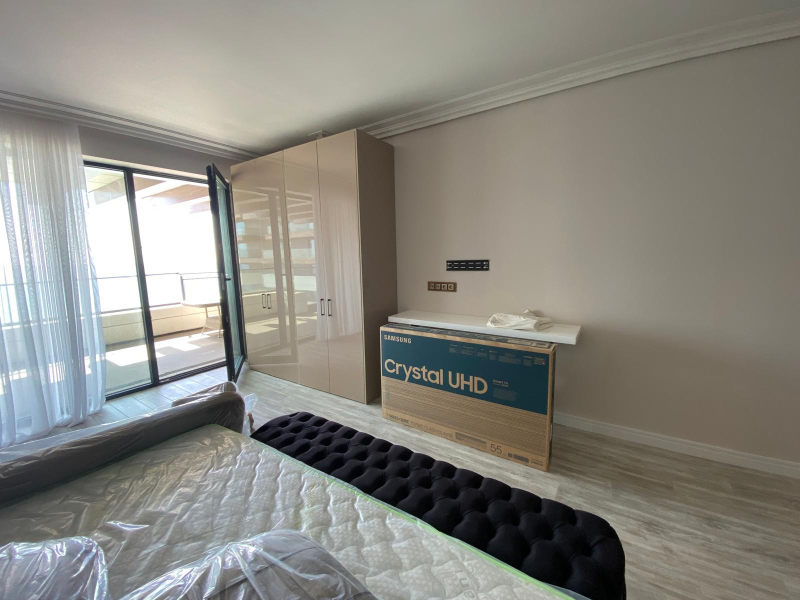 Apartament exclusivist chiar pe plajă cu vedere panoramică la mare
