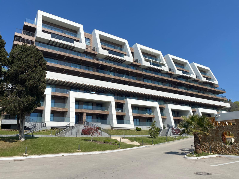 APARTAMENT EXCLUSIV CU 3 CAMERE – MARINA HOTEL & RESIDENCE