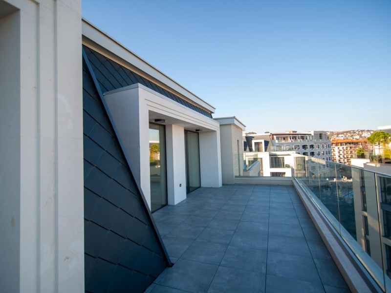 AZURE PREMIUM – PENTHOUSE ULTRA-LUXOS CU 3 DORMITOARE