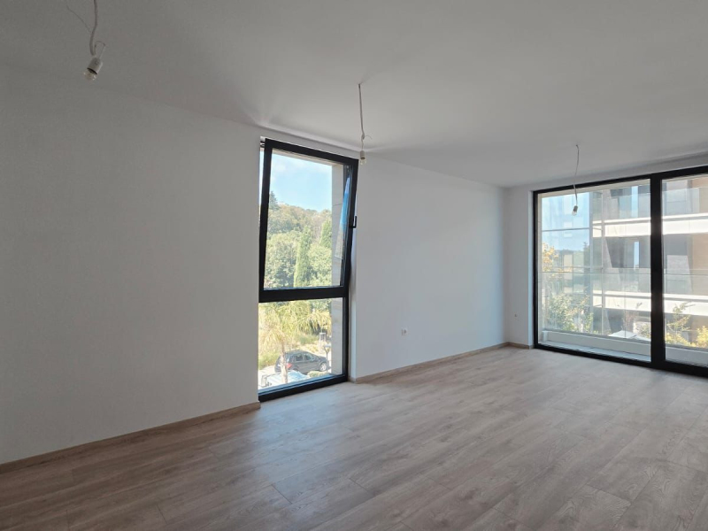 Apartament luxos cu 3 camere și vedere panoramică la mare – Azur Panorama