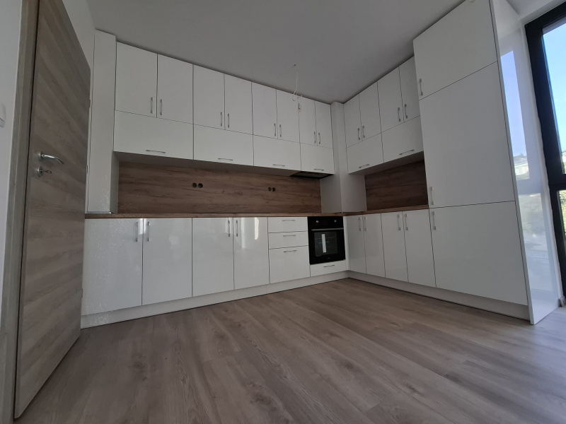 Apartament luxos cu 3 camere și vedere panoramică la mare – Azur Panorama