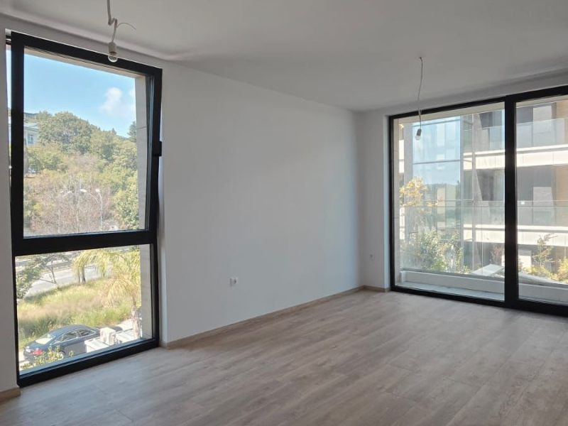 Apartament luxos cu 3 camere și vedere panoramică la mare – Azur Panorama