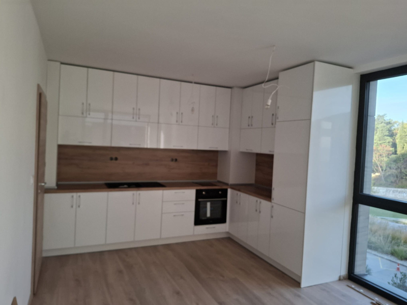 Apartament luxos cu 3 camere și vedere panoramică la mare – Azur Panorama
