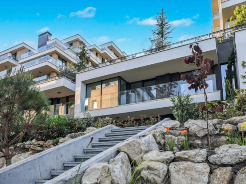 Azur Panorama 3 – Apartament modern nou cu vedere la mare