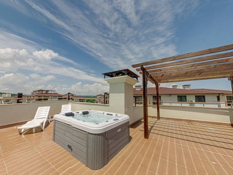 Apartamentul nr. 12 – Penthouse exclusivist lângă mare